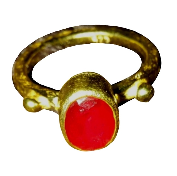22k Gold Vermeil Artisan Ring Solid 925 Sterling Silver Core Oval Red Stone - Picture 1 of 4